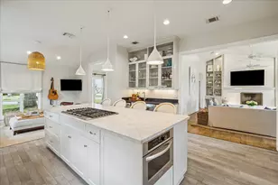 6151 Holly Springs Dr, Houston, TX 77057 - Photo 15