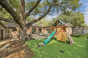 6151 Holly Springs Dr, Houston, TX 77057 - Photo 35