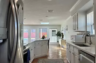 9231 Neff St, Houston, TX 77036 - Photo 7