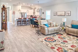 1325 Palomino Trail, Angleton, TX 77515 - Photo 9