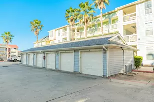 7000 Seawall Blvd, Galveston, TX 77551 - Photo 19