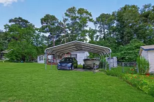 121 E Oak Shadows, Onalaska, TX 77360 - Photo 5