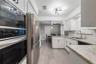 14003 Britoak Ln, Houston, TX 77079 - Photo 11