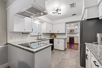 14003 Britoak Lane, Houston, TX 77079 - Photo 13
