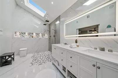 126 Pine Shadows Drive, Taylor Lake Village, TX 77586 - Photo 29