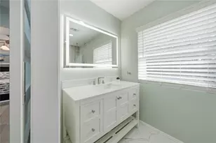 126 Pine Shadows Dr, Taylor Lake Village, TX 77586 - Photo 35