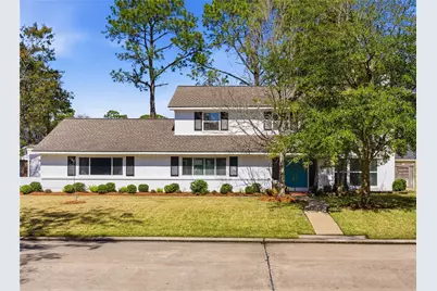 126 Pine Shadows Drive, Taylor Lake Village, TX 77586 - Photo 1