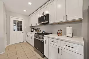 635 Coolwood Dr, Houston, TX 77013 - Photo 9