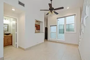 204 Marshall St, Houston, TX 77006 - Photo 5