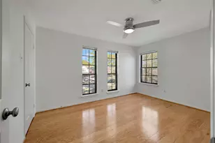 1434 Chestnut Springs Ln, Houston, TX 77062 - Photo 33