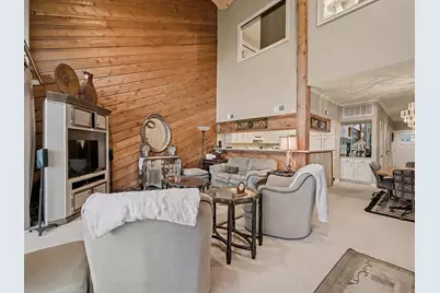 75 April Point Drive S, Conroe, TX 77356 - Photo 5