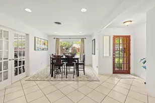 5827 Rutherglenn Dr, Houston, TX 77096 - Photo 5