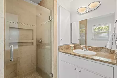 5827 Rutherglenn Drive, Houston, TX 77096 - Photo 25