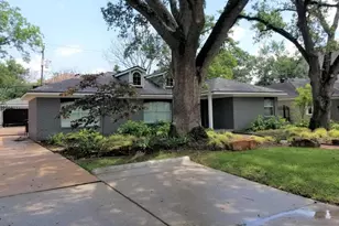 4026 Drummond St, Houston, TX 77025 - Photo 1