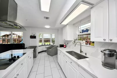 7407 Shiner Lane, Houston, TX 77072 - Photo 9