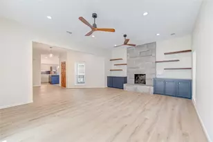 14207 Stokesmount Dr, Houston, TX 77077 - Photo 9
