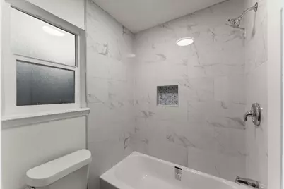 4 Dashwood Forest Street, The Woodlands, TX 77381 - Photo 17