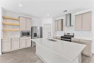 2905 Highgate Hill Ln, Houston, TX 77047 - Photo 1