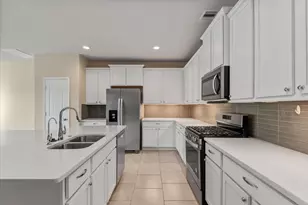 3736 Lancer Cir, Pearland, TX 77581 - Photo 5