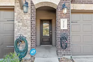 3736 Lancer Cir, Pearland, TX 77581 - Photo 3