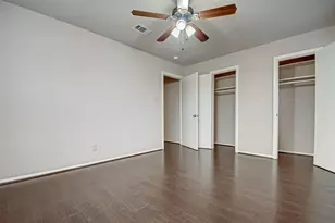 8518 Forum Dr, Houston, TX 77055 - Photo 13
