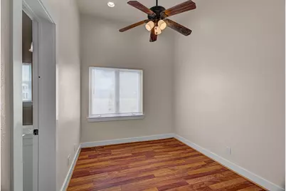 1017 11th Street #1, Galveston, TX 77550 - Photo 11