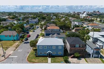 1017 11th Street #1, Galveston, TX 77550 - Photo 21