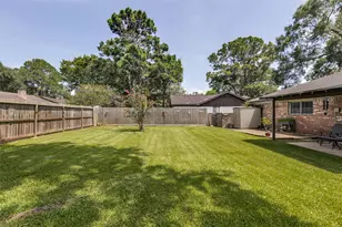 16131 White Star Dr, Houston, TX 77062 - Photo 25