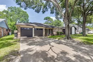 16131 White Star Dr, Houston, TX 77062 - Photo 3