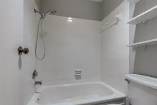 9707 Richmond Ave, Houston, TX 77042 - Photo 19