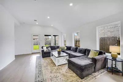 6402 Golden Seaton Drive, Katy, TX 77493 - Photo 9