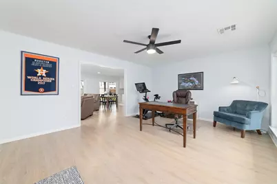 6435 Woodbrook Lane, Houston, TX 77008 - Photo 3