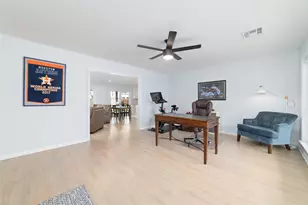 6435 Woodbrook Ln, Houston, TX 77008 - Photo 3