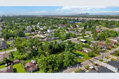 7982 Joy Street, Houston, TX 77028 - Photo 9