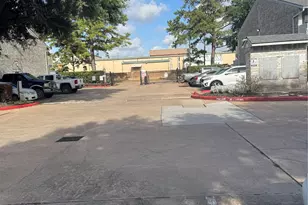 10821 Braes Bend Dr, Houston, TX 77071 - Photo 3