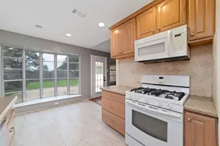11415 Brook Meadows Ln, Stafford, TX 77477 - Photo 7