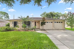 11415 Brook Meadows Ln, Stafford, TX 77477 - Photo 1