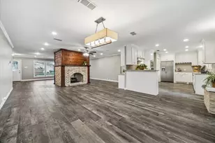 1205 Marine Dr, Galveston, TX 77550 - Photo 7