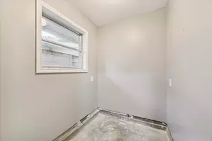 1205 Marine Dr, Galveston, TX 77550 - Photo 19