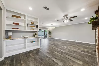1205 Marine Drive, Galveston, TX 77550 - Photo 9