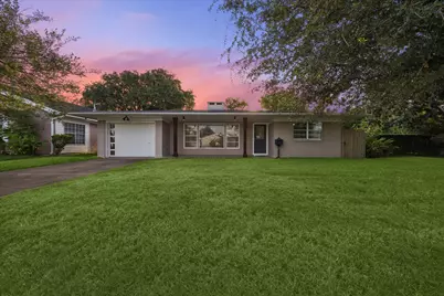 1205 Marine Drive, Galveston, TX 77550 - Photo 23
