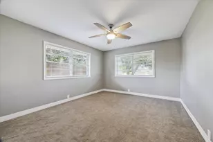 1205 Marine Dr, Galveston, TX 77550 - Photo 13