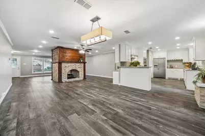 1205 Marine Drive, Galveston, TX 77550 - Photo 7