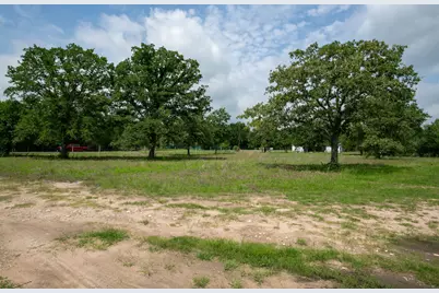 327 Teal Lake Drive, Caldwell, TX 77836 - Photo 9