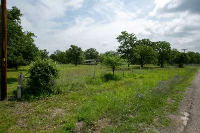 327 Teal Lake Drive, Caldwell, TX 77836 - Photo 5