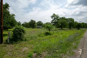 327 Teal Lake Dr, Caldwell, TX 77836 - Photo 5
