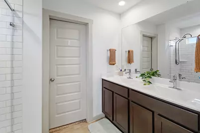 407 Turtle Oak Lane, Baytown, TX 77523 - Photo 17