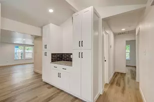 315 Cypress St, Alvin, TX 77511 - Photo 13