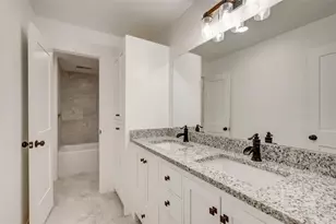 315 Cypress St, Alvin, TX 77511 - Photo 19