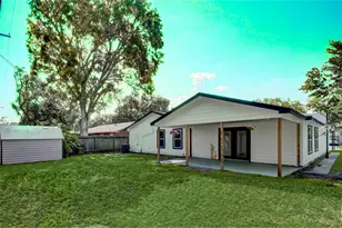 315 Cypress St, Alvin, TX 77511 - Photo 31
